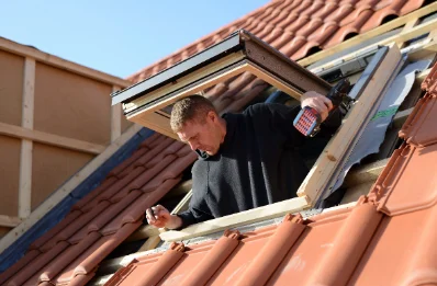 Pose de fenêtres de toit Velux à Hesbécourt